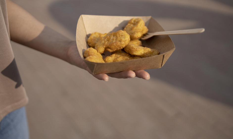 Franchise de poulet à emporter, zone commerciale animée et prospère, North Shore-(Cml11069) À vendre 1