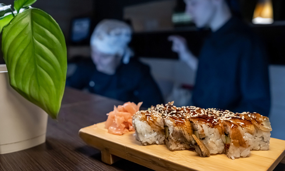 Sushi À Emporter/Café, Emplacement De Choix North Shore - (Cml 11474) À Vendre 1