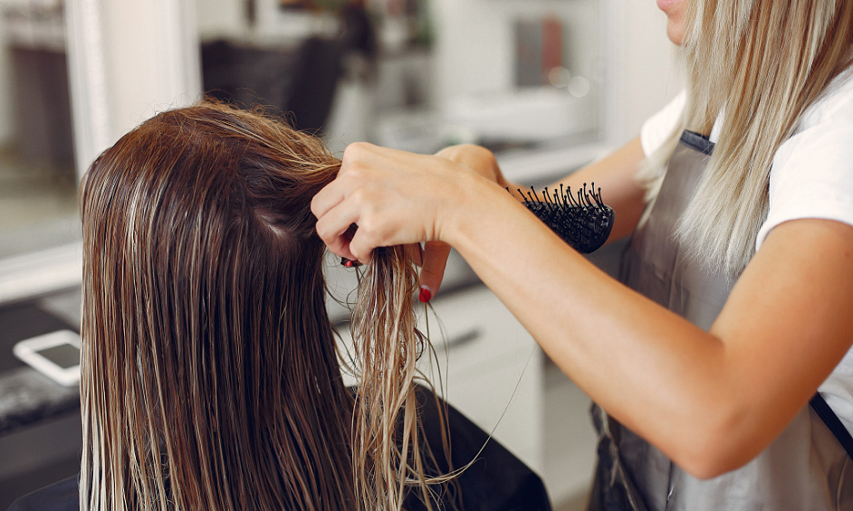 Salon De Coiffure Moderne North Shore! Rentable Et Élégant - (Cml 11283) À Vendre 1